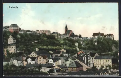 AK Leisnig, Stadtansicht mit Kirche und Wohnhäusern