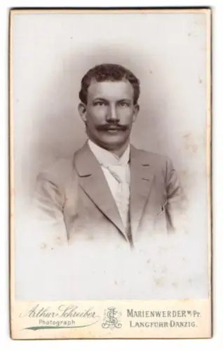 Fotografie Arthur Schreiber, Marienwerder, Hauptstr. 43, Portrait eines Mannes mit Schnurrbart
