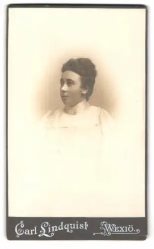 Fotografie Carl Lindquist, Wexiö, Storgatan 38, Porträt einer Frau