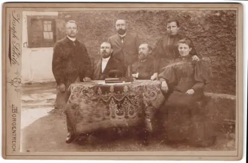 Fotografie Joseph Schilp, Borgentreich, Gruppe von sechs Personen an einem Tisch