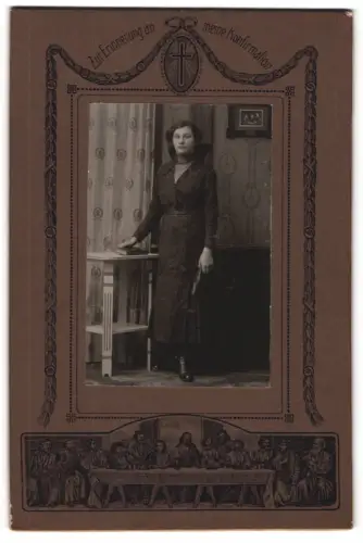 Fotografie unbekannter Fotograf und Ort, Junge Frau in elegantem Kleid zur Konfirmation