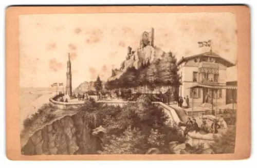 Fotografie unbekannter Fotograf, Ansicht Königswinter, Gasthaus auf dem Drachenfels mit Ruine