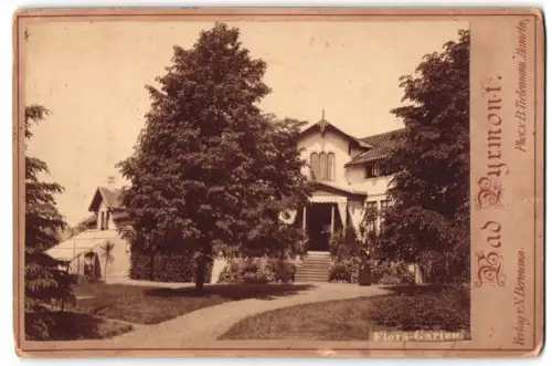 Fotografie B. Tielemann, Hameln, Ansicht Bad Pyrmont, Wohnhaus Familie Albrecht im Flora Garten