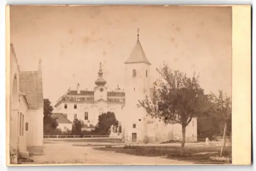 Fotografie unbekannter Fotograf, Ansicht Seibersdorf, Blick nach der Kirche im Stadtkern