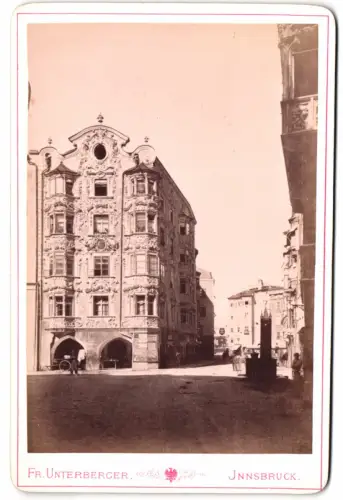 Fotografie Fr. Unterberger, Innsbruck, Ansicht Innsbruck, Strassenpartie am Katholischen Kasino