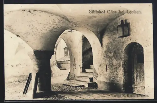 AK Göss bei Leoben, Inneres vom Stiftshof