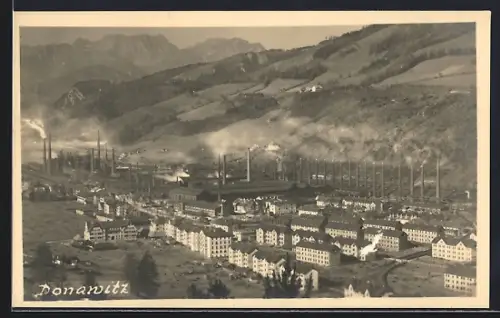 AK Donawitz, Ortsansicht aus der Vogelschau mit Fabriken