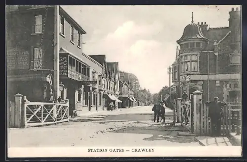 AK Crawley, Station Gates