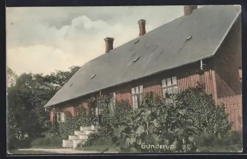 AK Gunderup, Wohnhaus mit Aussentreppe