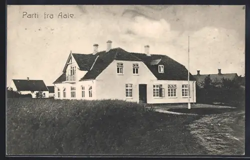 AK Aale, Ortspartie mit grossem Gebäude u. Strasse