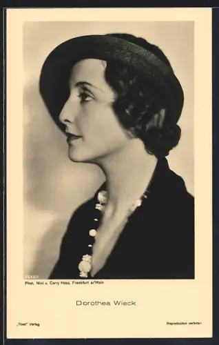 AK Dorothea Wieck mit Hut, Portrait