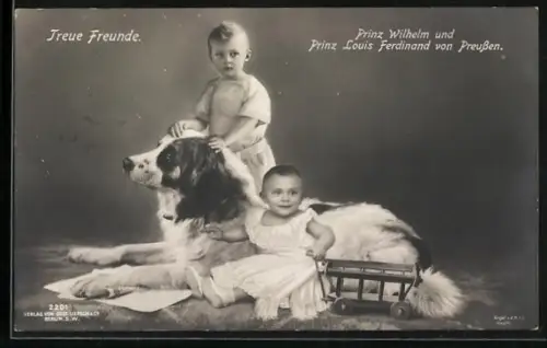 AK Prinz Wilhelm von Preussen und Prinz Louis Ferdinand von Preussen mit ihrem Hund
