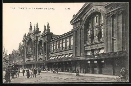 AK Paris VIII, La Gare du Nord, Bahnhofsgebäude, Strassenbahn