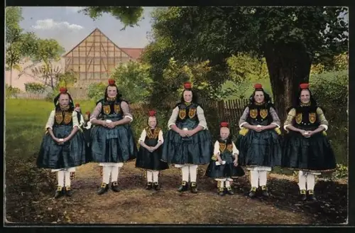 AK Schwälmerinnen im Sonntagsstaat in hessischer Tracht