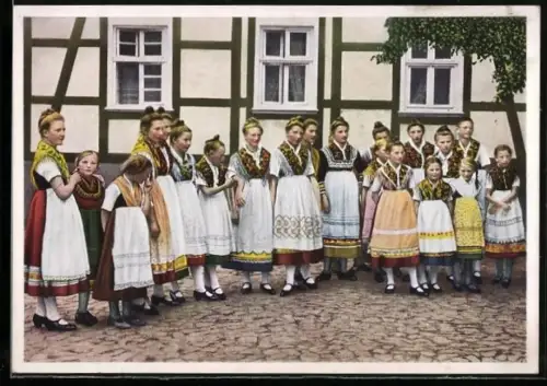 AK Hessische Trachten, Hessenmädchen am Sonntagnachmittag