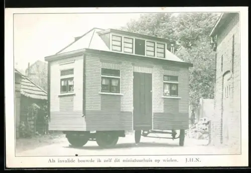 AK Miniatur-Haus auf Rädern