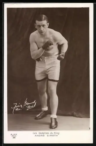 AK Boxer André Simeth in seiner Boxerkleidung