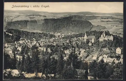 AK Schwarzenberg i. sächs. Erzgeb., Stadtansicht mit Schloss und Kirche