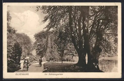 AK Oldenburg / O., Im Schlossgarten