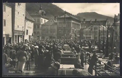AK Bergen, Fra Fiskebryggen
