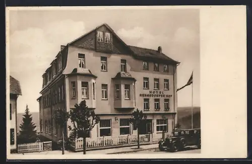 AK Rengsdorf /Westerwald, Hotel Rengsdorfer Hof mit parkendem Auto, Bes. J. Muscheid