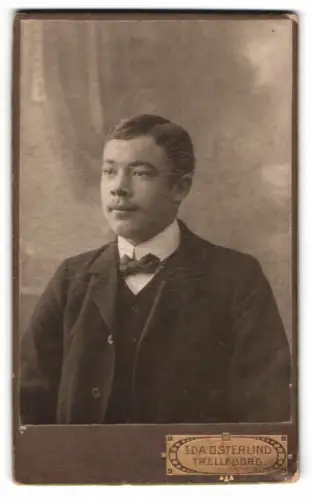 Fotografie Ida Österlind, Trelleborg, Östra Wallgatan 47A, Porträt eines jungen Mannes