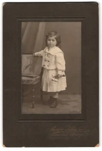 Fotografie Martin Herzfeld, Dresden, Pragerstrasse 7, Porträt eines kleinen Mädchens
