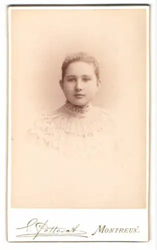Fotografie E. Potterat, Montreux, Avenue du Kursaal 21, Anna Höffel im Porträt