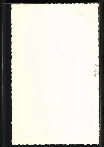 AK kleines blondes Mädchen mit Puppe