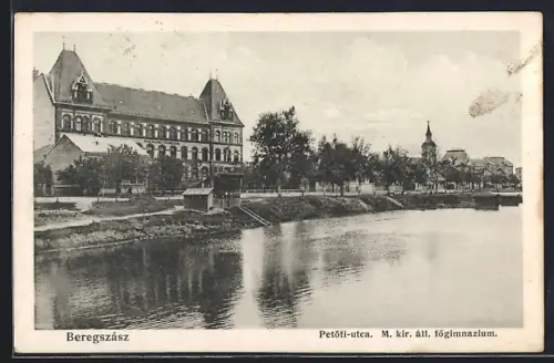 AK Beregszász, Petöfi-utca, Förimnazium