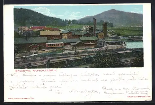 AK Bruck / Mur, Blick auf die Papierfabrik mit Güterbahnhof