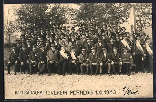 Foto-AK Pernegg, Treffen des Kameradschaftsverein am 01.11.1933, Orden
