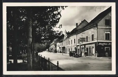 AK Neumarkt, Blick auf den Hauptplatz mit Kaffe Konditorei