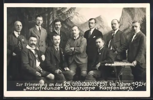 AK Kapfenberg, Naturfreunde, 25. Gründungsfest 1924, Gruppenbild vor Bergkulisse