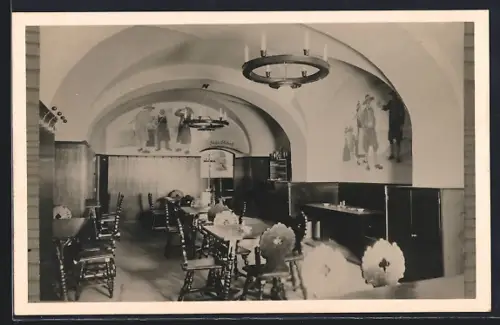 AK Graz, Kleinoscheg Weinstube, Innenansicht, Herrengasse 13, Bes. Sepp Weitzer