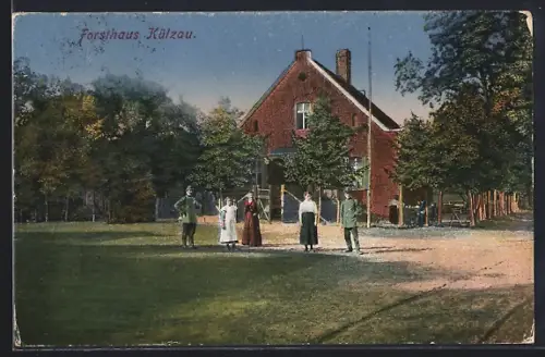 AK Külzau, Forsthaus mit Frauen und Jägern