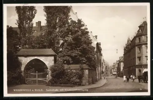 AK Weissenfels / Saale, Saalestrasse mit Klosterkindergarteneingang