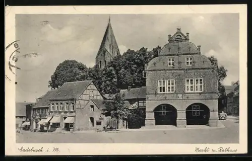 AK Gadebusch i. M., Markt mit Rathaus