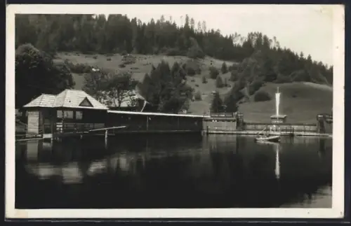 AK Murau, Seepartie mit Bootshaus und Ruderboot
