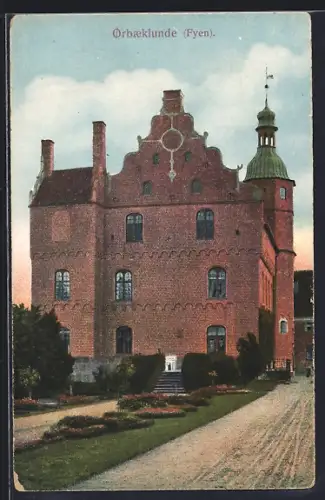 AK Orbaeklunde /Fyen, Blick auf ein Backsteinhaus