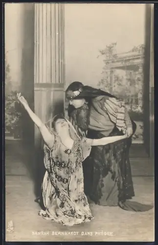 AK Theaterschauspielerin Sarah Bernhardt in ihrer Rolle in Phèdre