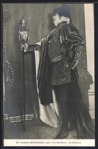 AK Schauspielerin Sarah Bernhardt in Les Bouffons