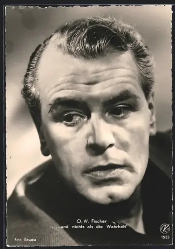 AK Schauspieler O. W. Fischer schaut seitlich