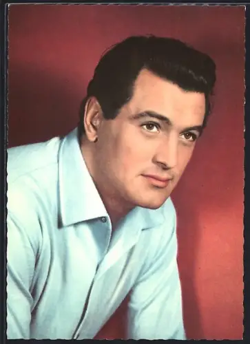 AK Schauspieler Rock Hudson ernst blickend