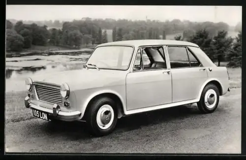 AK Auto Morris 1100