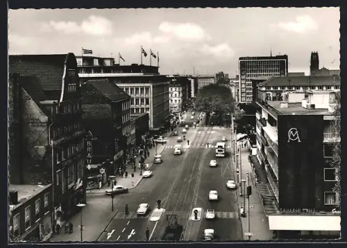 AK Duisburg, Königstrasse, Strassenansicht mit Geschäften und Verkehr