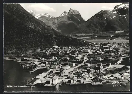 AK Andalsnes, Romsdalhorn i. bakgr.
