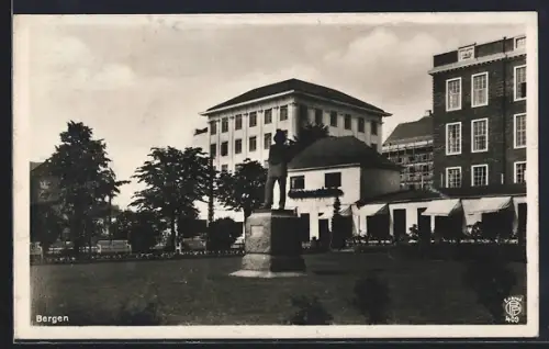 AK Bergen, Edvard Gried