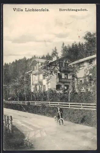 AK Berchtesgaden, Hotel-Pension Villa Lichtenfels, Fahrradfahrer