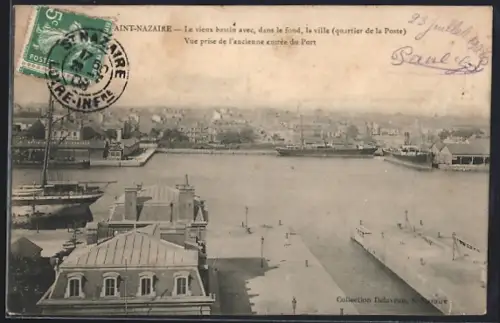 AK Saint-Nazaire, Le vieux bassin et la ville en arrière-plan depuis l`ancienne entrée du Port